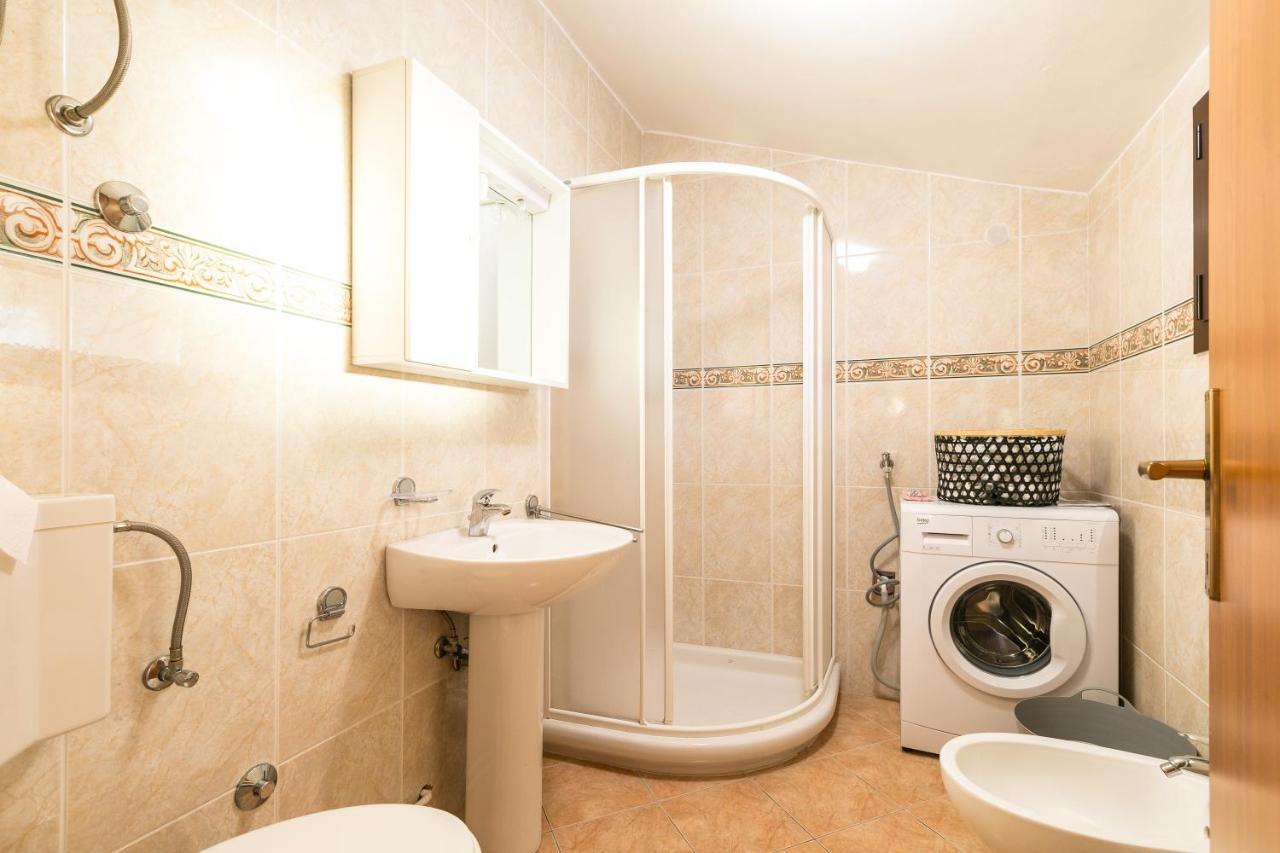 Apartmani Gilda Vrsar Bagian luar foto